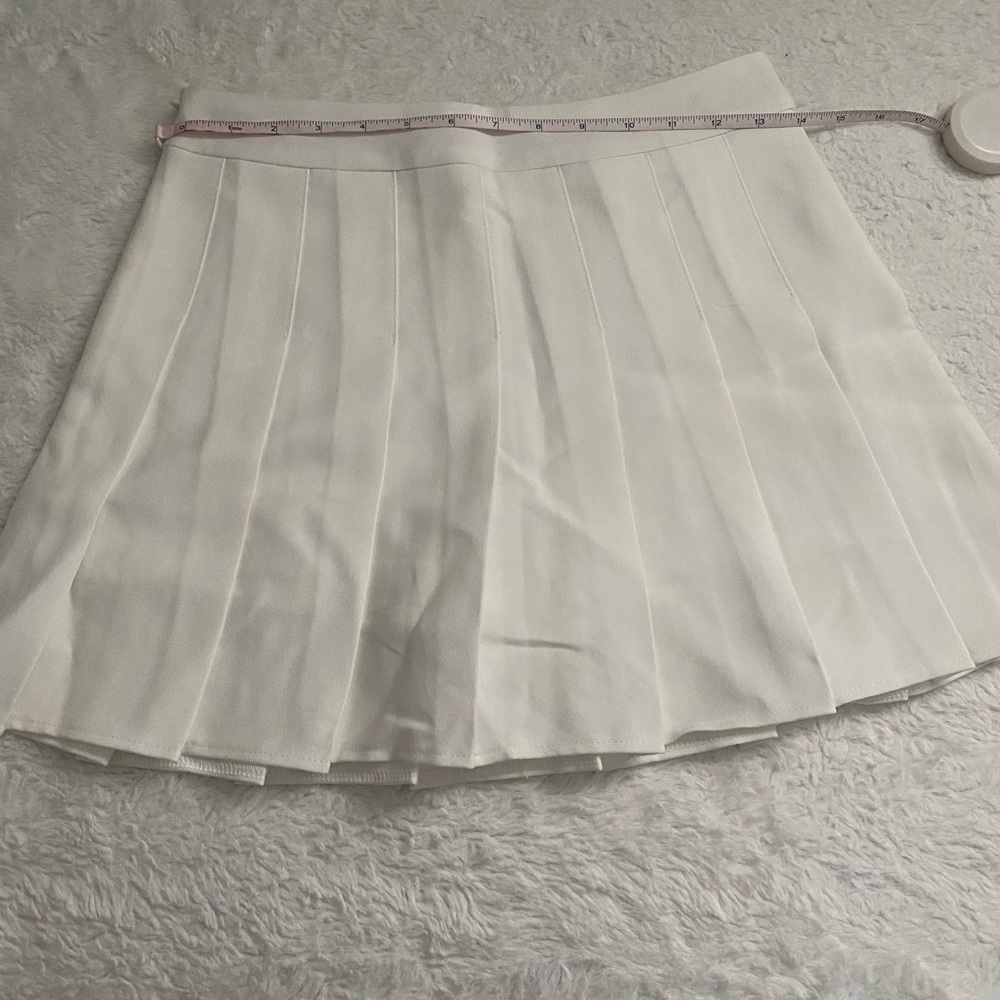 White tennis style skirt